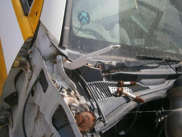 Решетка под лобовое стекло Тойота Хайлюкс Сурф в Краснодаре 29486
